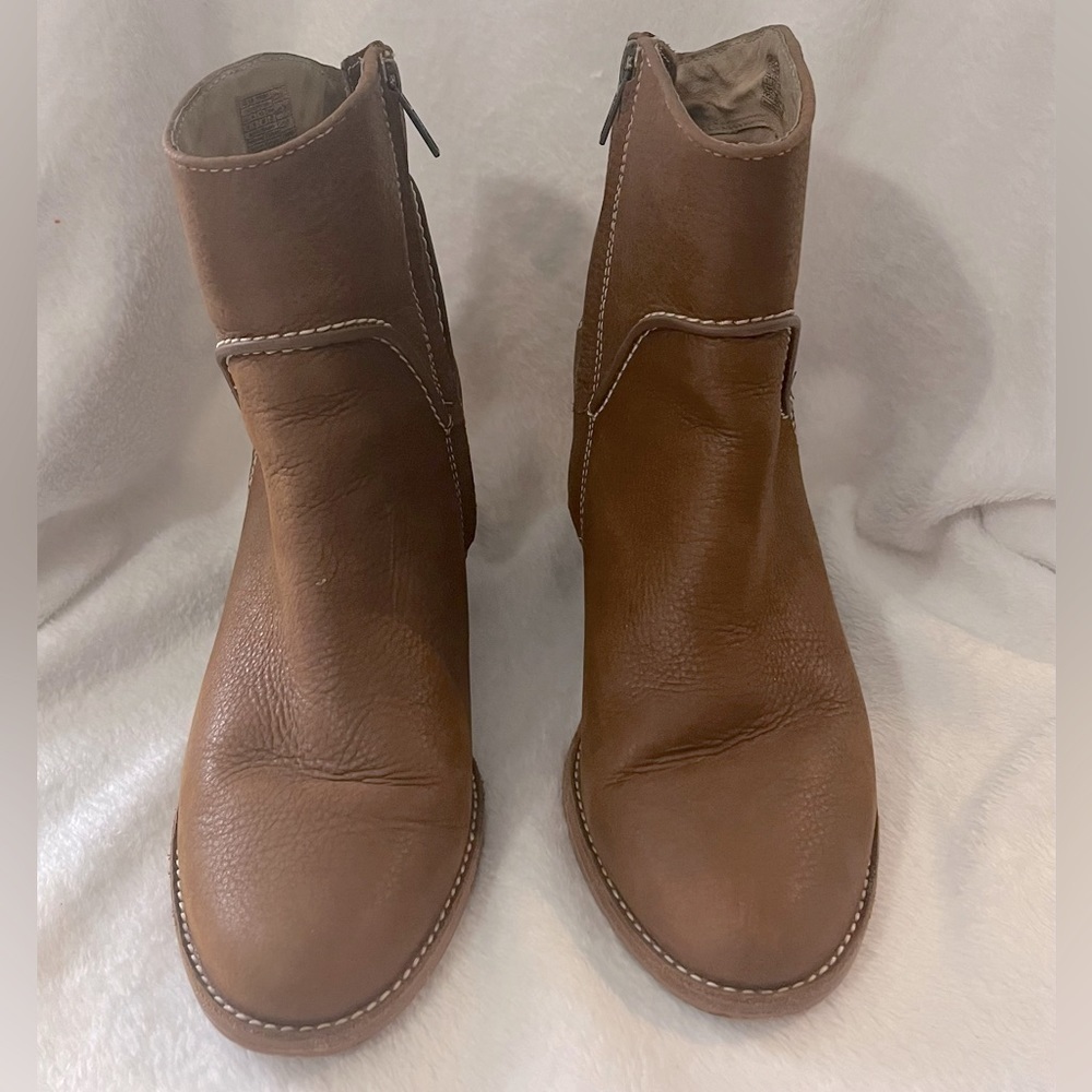 UGG women’s 10 Annie Western Cowgirl Chunky Academia Fall Leather Ankle Boots